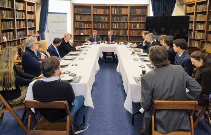 ALMUERZO ORGANIZADO POR LA COMISI�N DE DERECHO PENAL Y PROCESAL DEL COLEGIO
